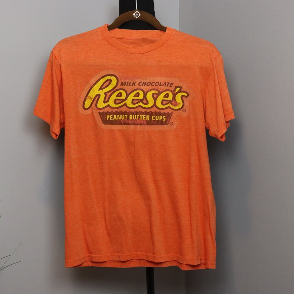 Reese's Graphic T-Shirt Medium Orange Mens Short Sleeve Candy Logo Tee